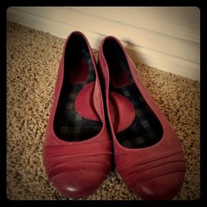 Born burgundy leather ballet flats